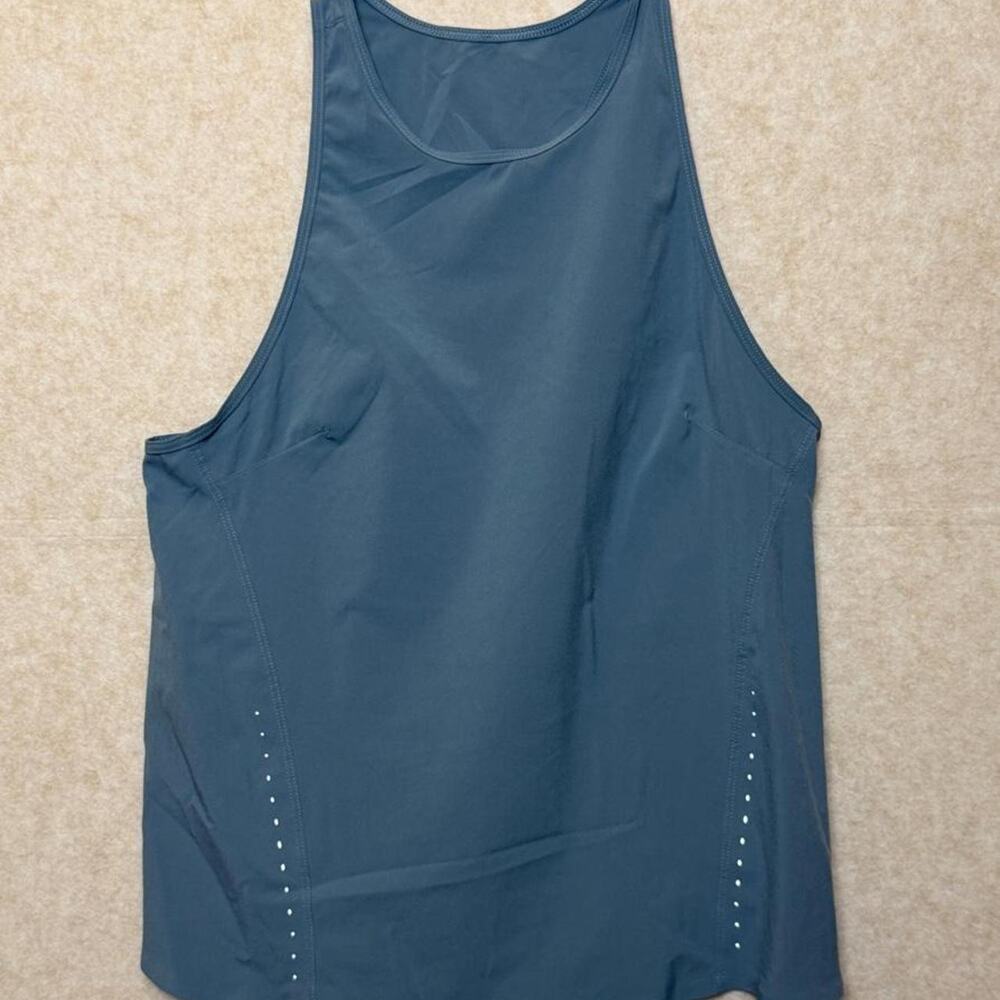 Lululemon Sculpt Tank women’s size 4 in a muted blue/blue-gray color